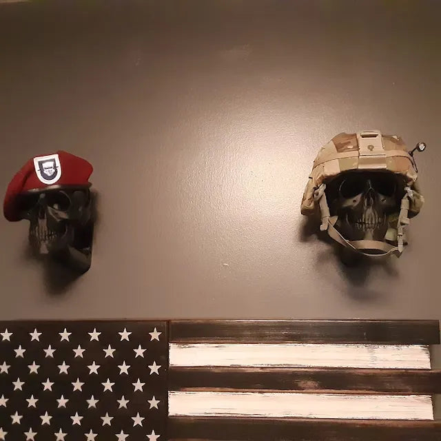 Cool Skull Helmet Display Holder