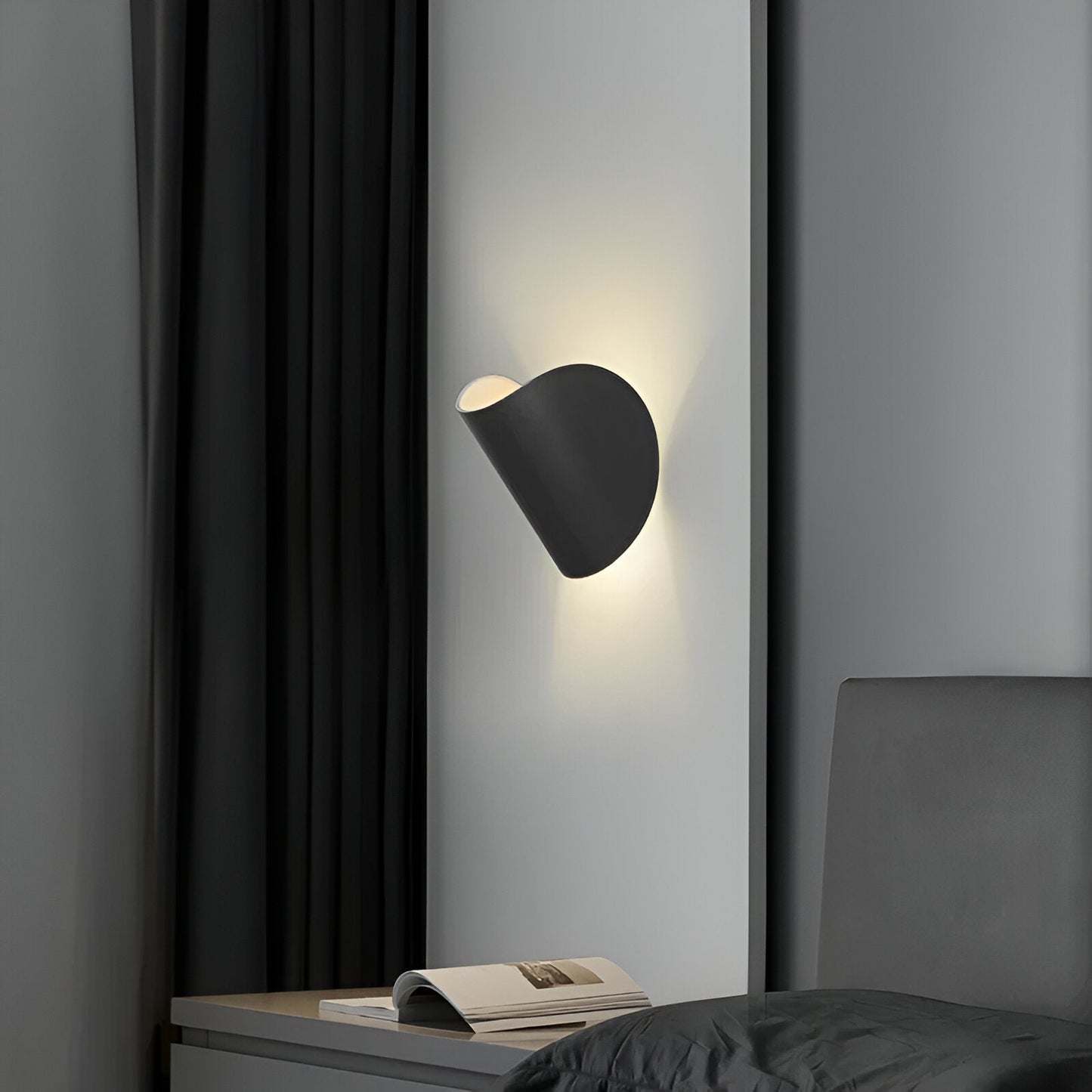 Flexible Metal Wall Lamp