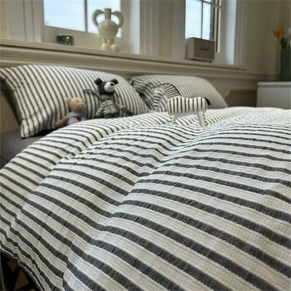 Simple Stripe Bedroom Comforter Set