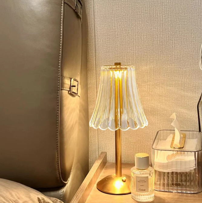 Vintage Style Portable LED Desk Lamp