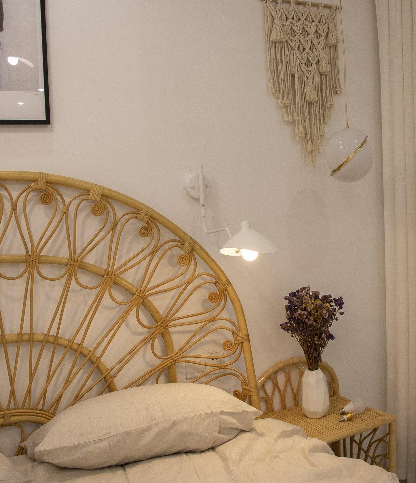 Simple Metal Wall Light