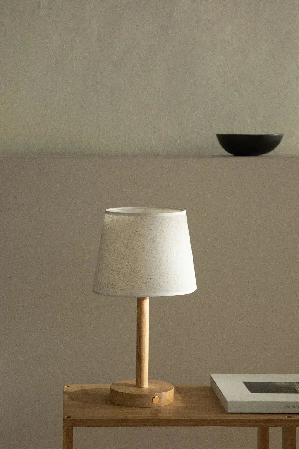 Compact Wireless Wooden Nightlight