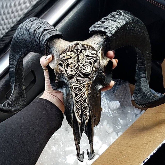 Decorative Ram Skull Figurine
