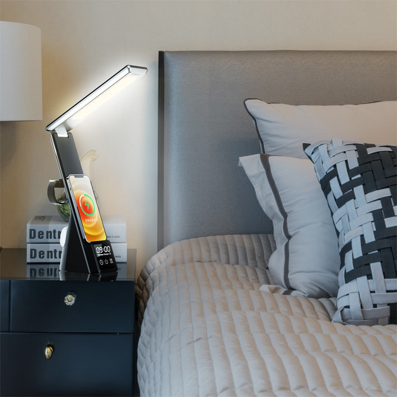 Table Lamp with Fast Wireless Charging