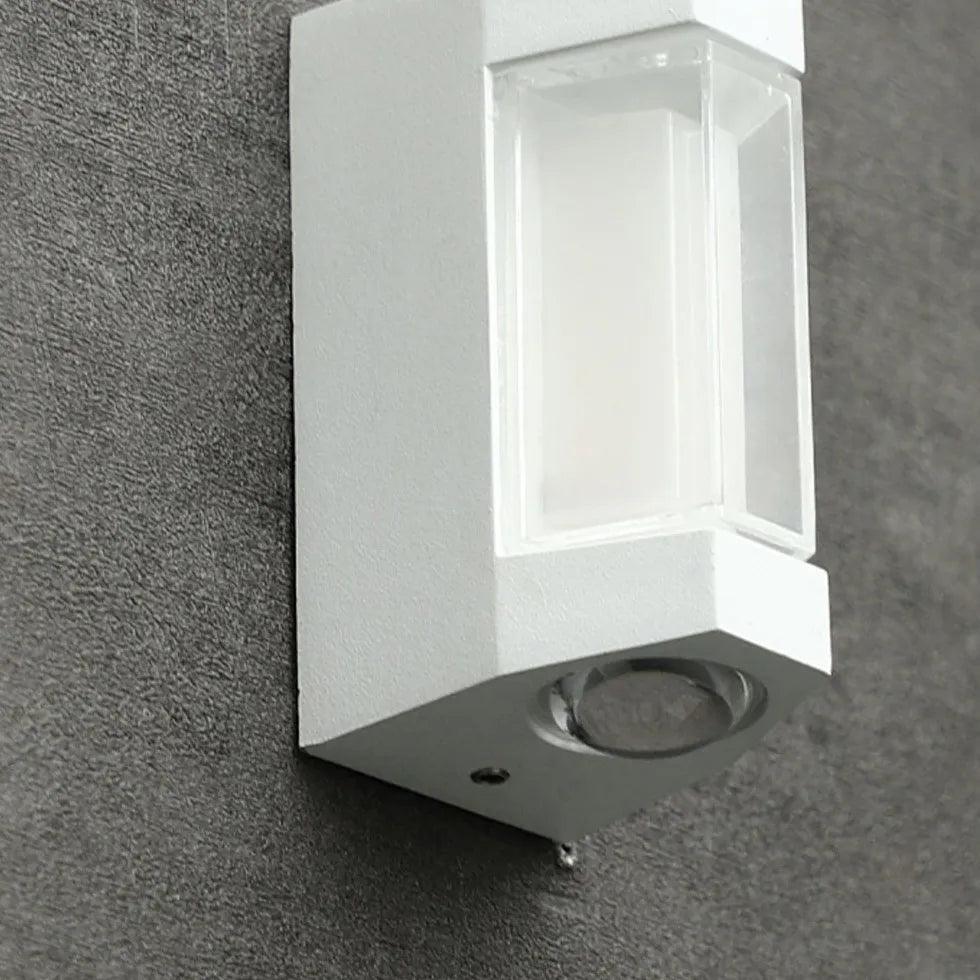 Durable Weatherproof Outdoor LED Wall Lamp