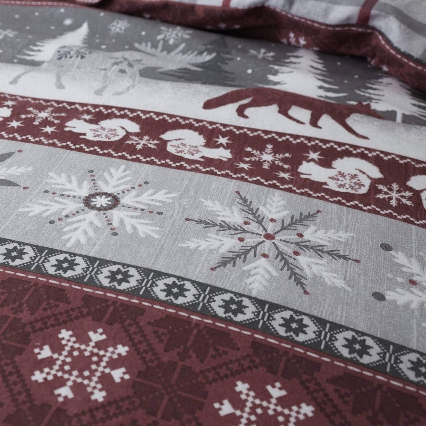 Winter Holiday Reversible Duvet Cover Set