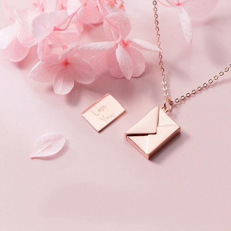 Romantic Heart Pendant Necklace
