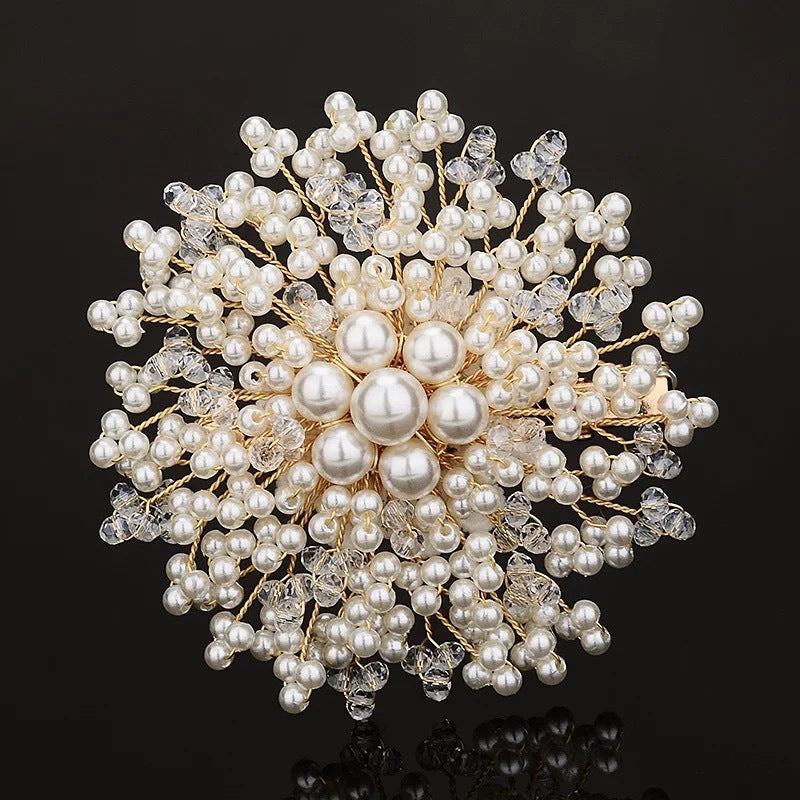 Elegant Pearl Pin for Ladies