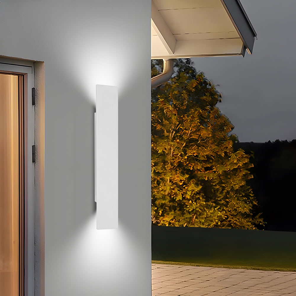 Durable Outdoor Weatherproof Wall Light