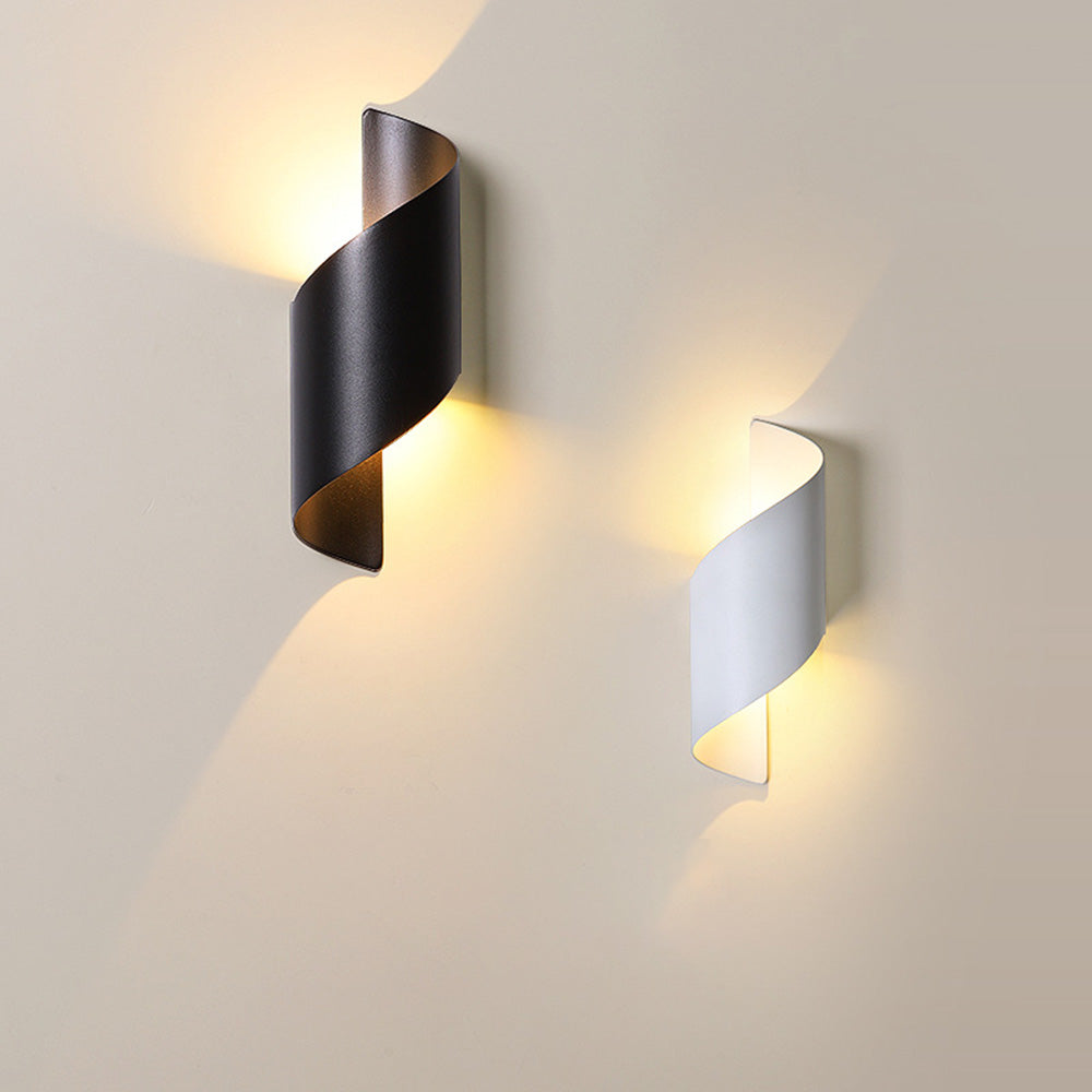 Sleek Metal LED Wall Light