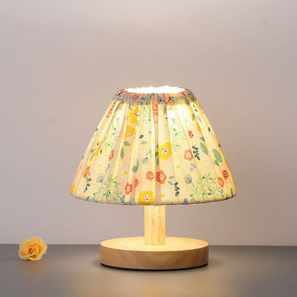 Simple Elegant Metal Floral Desk Lamp