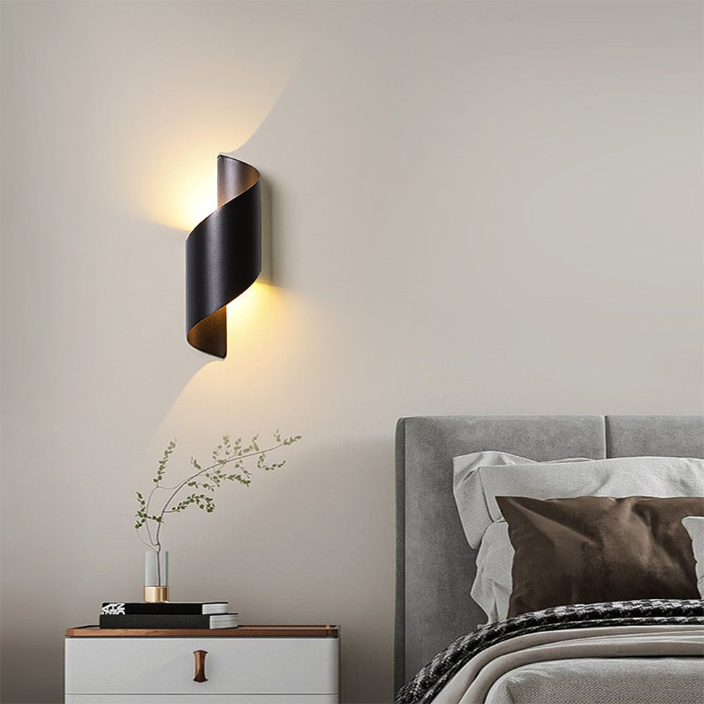 Sleek Metal LED Wall Light