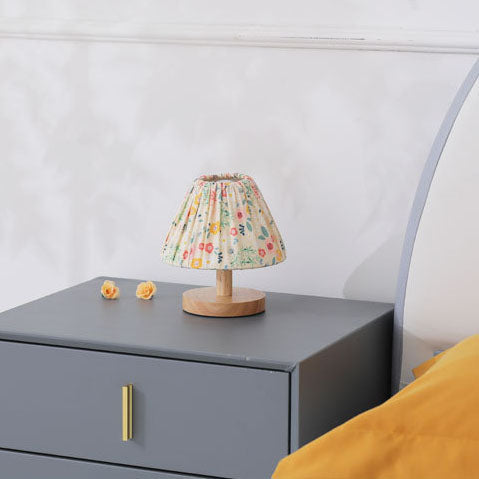 Simple Elegant Metal Floral Desk Lamp