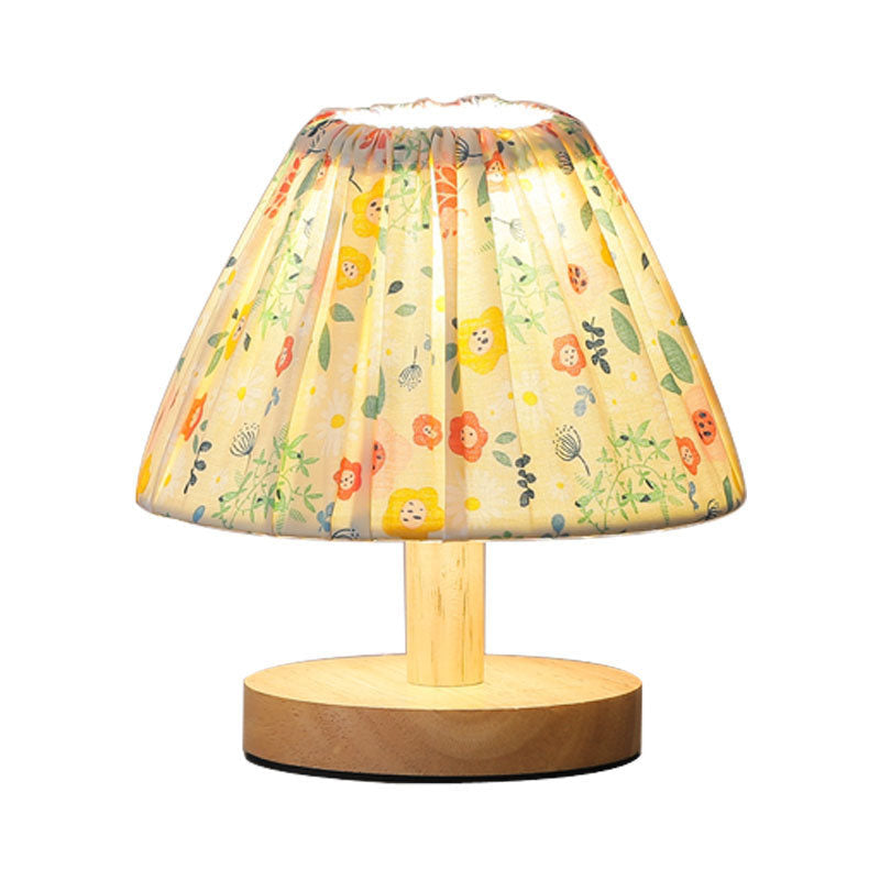 Simple Elegant Metal Floral Desk Lamp
