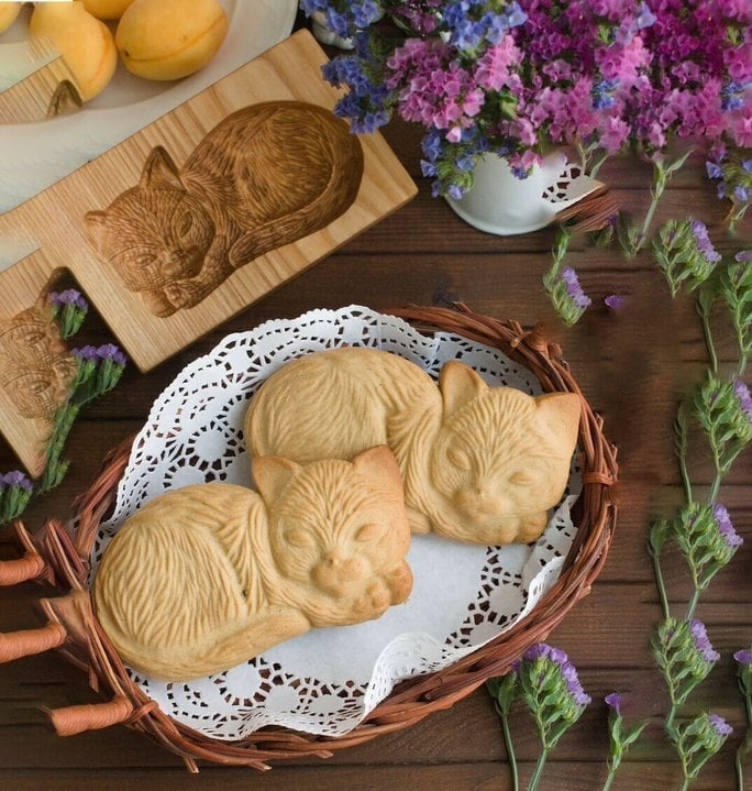 Wooden Cookie Cutter Set with Engraved Designs