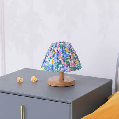 Simple Elegant Metal Floral Desk Lamp