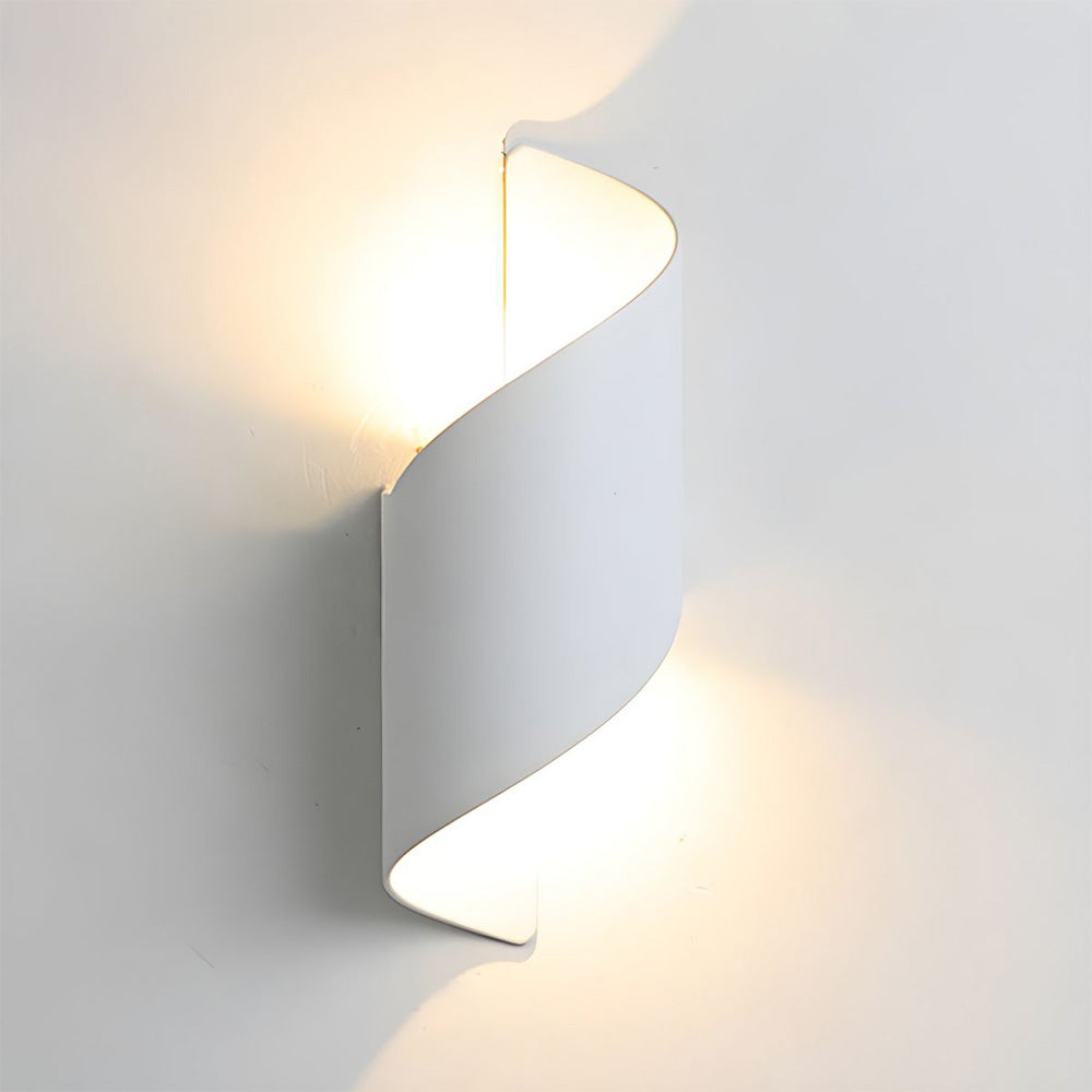 Sleek Metal LED Wall Light