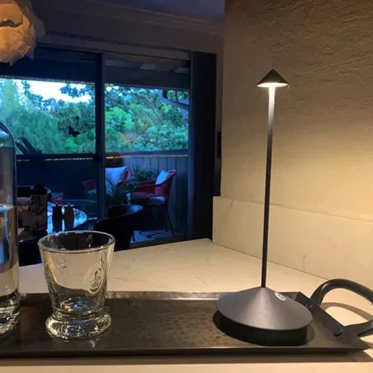 Slim Modern Dimmable Desk Lamp