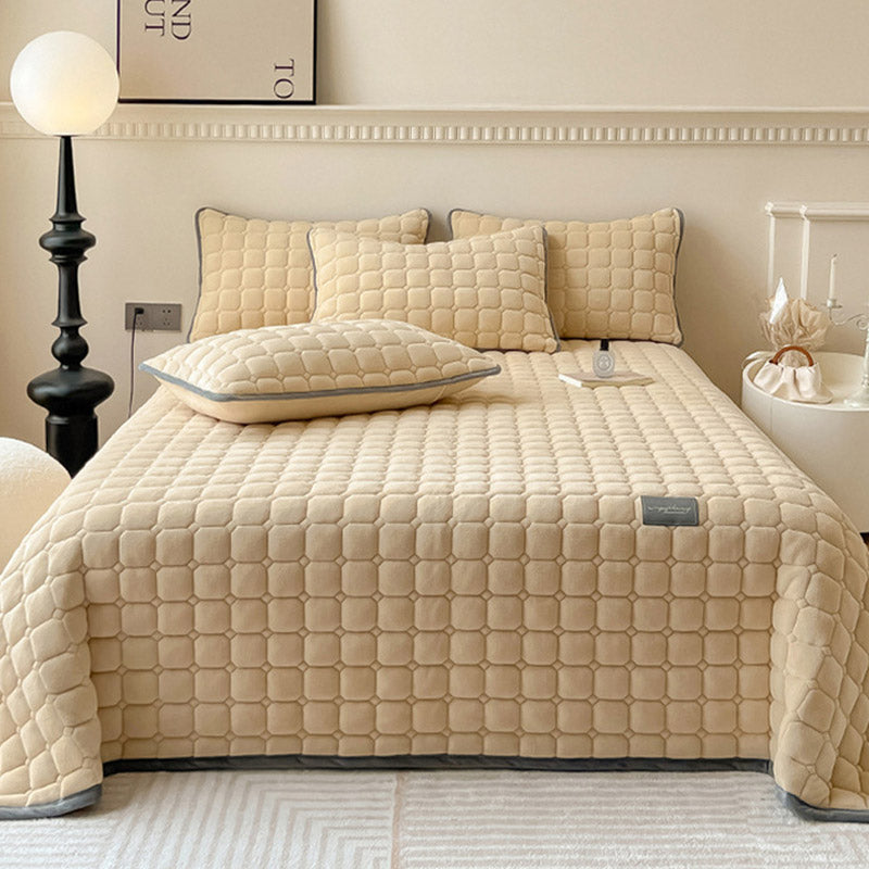 Plush Microfiber Bed Cover