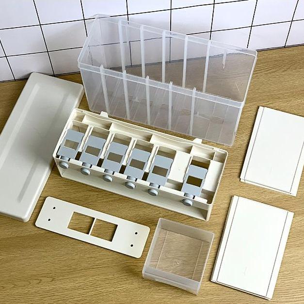 Automatic Wall Mount Pet Food Container