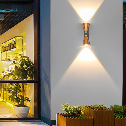 Bright Adjustable LED Outdoor Wall Light