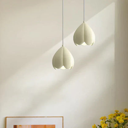 Soft Glow Pendant Necklace