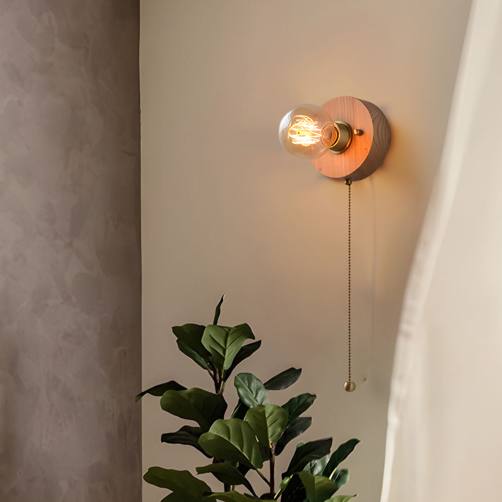 Classic Wooden Wall Light with Chain Switch