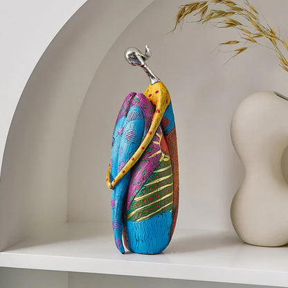 Unique Female Figurine Resin Art Sculpture for Home Decoration