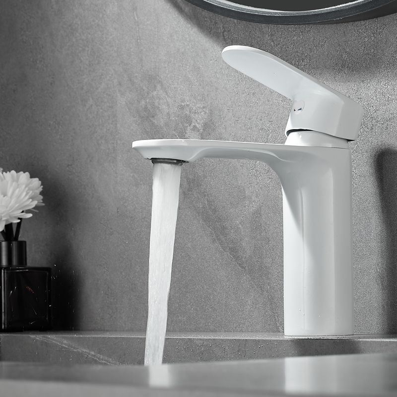 Modern Single Handle Brass Bathroom Sink Faucet