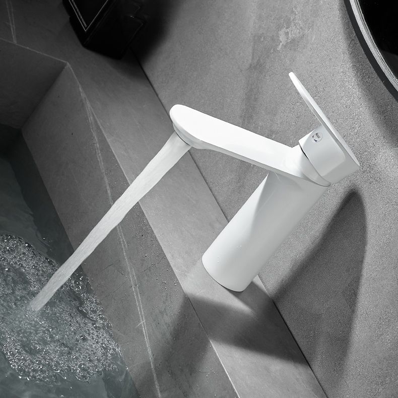 Modern Single Handle Brass Bathroom Sink Faucet