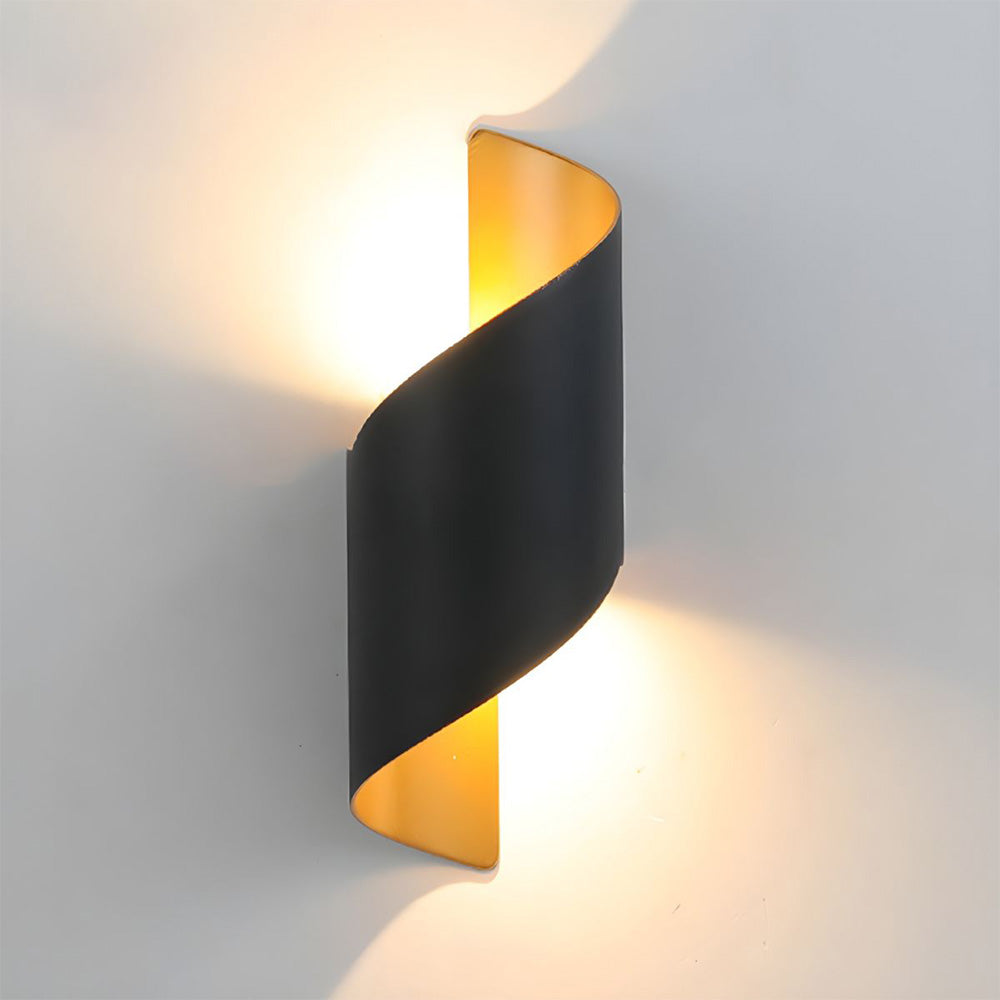 Sleek Metal LED Wall Light