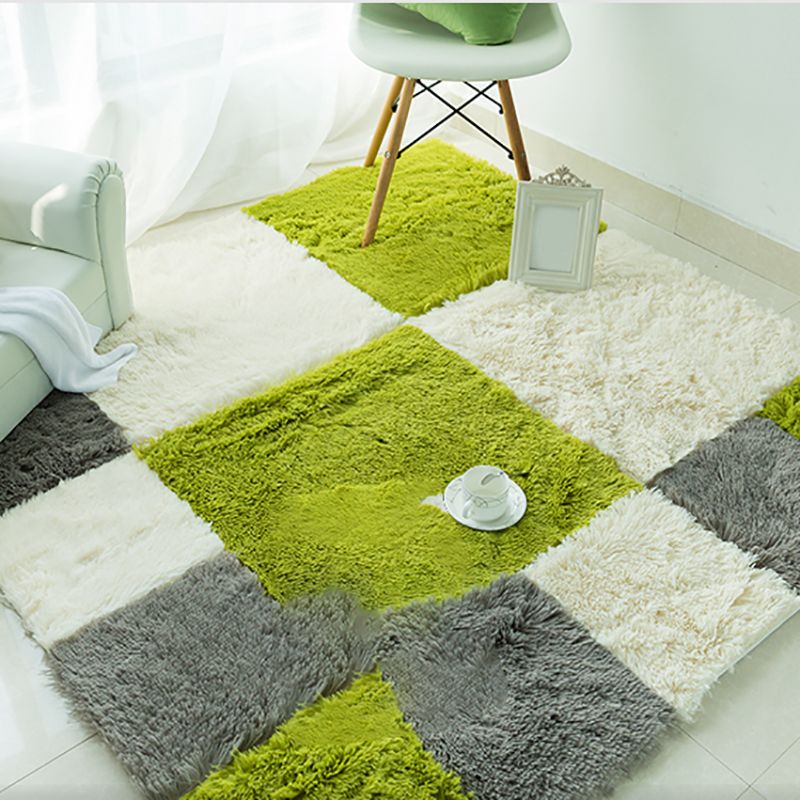 Soft Plush Bedroom Carpet Tiles Stain Resistant Squares