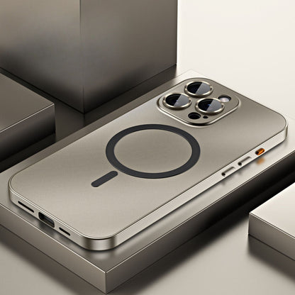 Strong Slim MagSafe Phone Cover