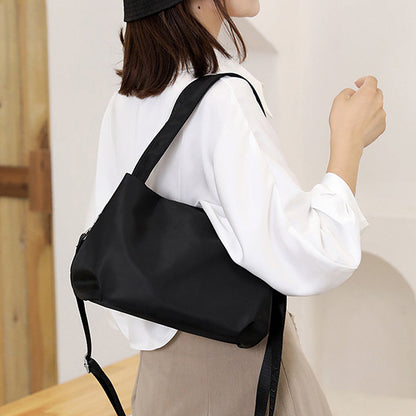 Noxord | Slim Everyday Nylon Crossbody Bag