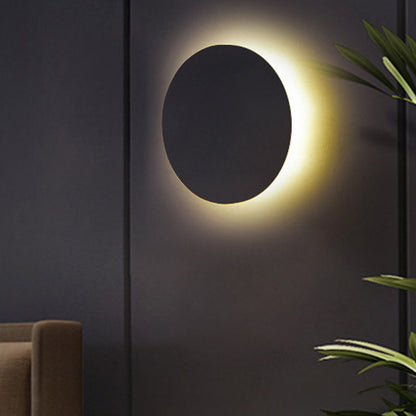 Sleek Black LED Wall Light Modern Aluminum Sconce