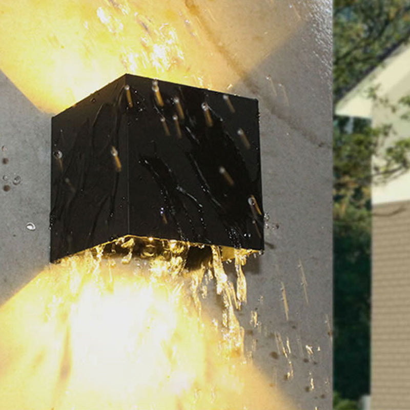 Modern Metal LED Outdoor Wall Light
