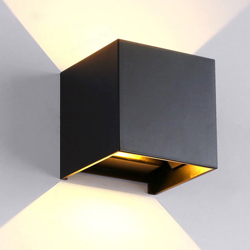 Modern Metal LED Outdoor Wall Light