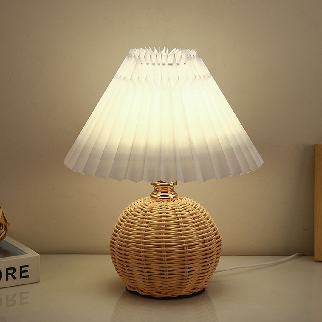 Classic Dining Lamp with Cream Shade - Cofik