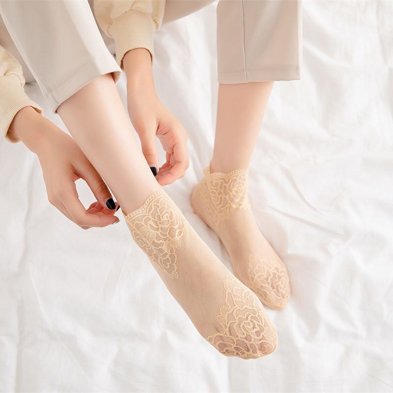 Trendy Women's Lace Ankle Socks