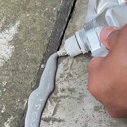 Strong Wall and Floor Crack Repair Sealant