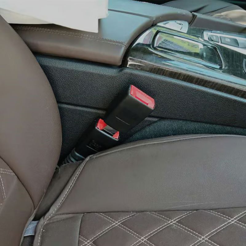 Easy Car Seat Belt Extender Buckle
