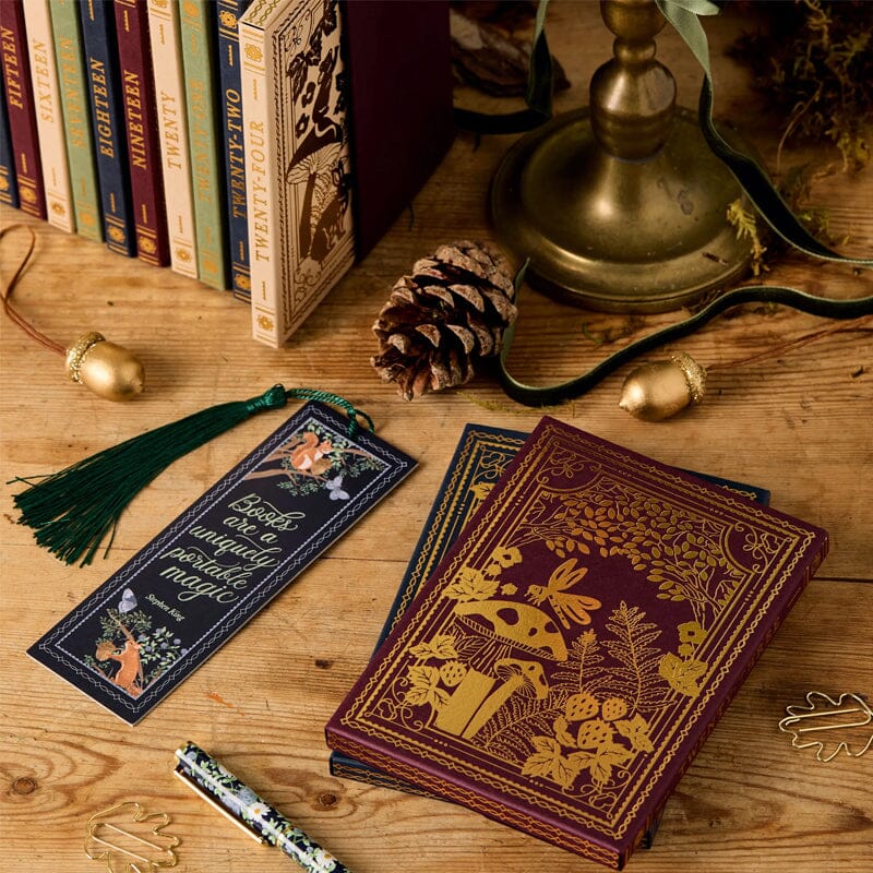 Premium Stationery Desk Calendar Set