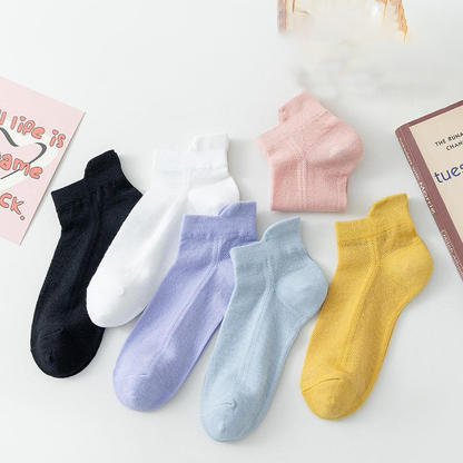 Noxord | Thin Grip Socks with Seamless Fit