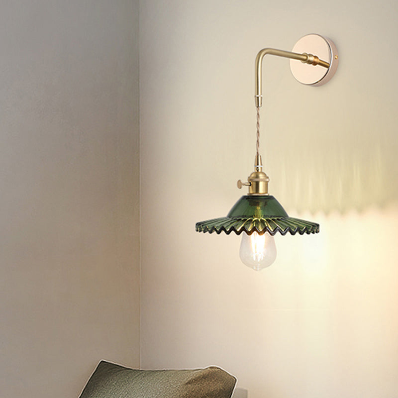 Classic Gold Single Light Wall Sconce Lamp