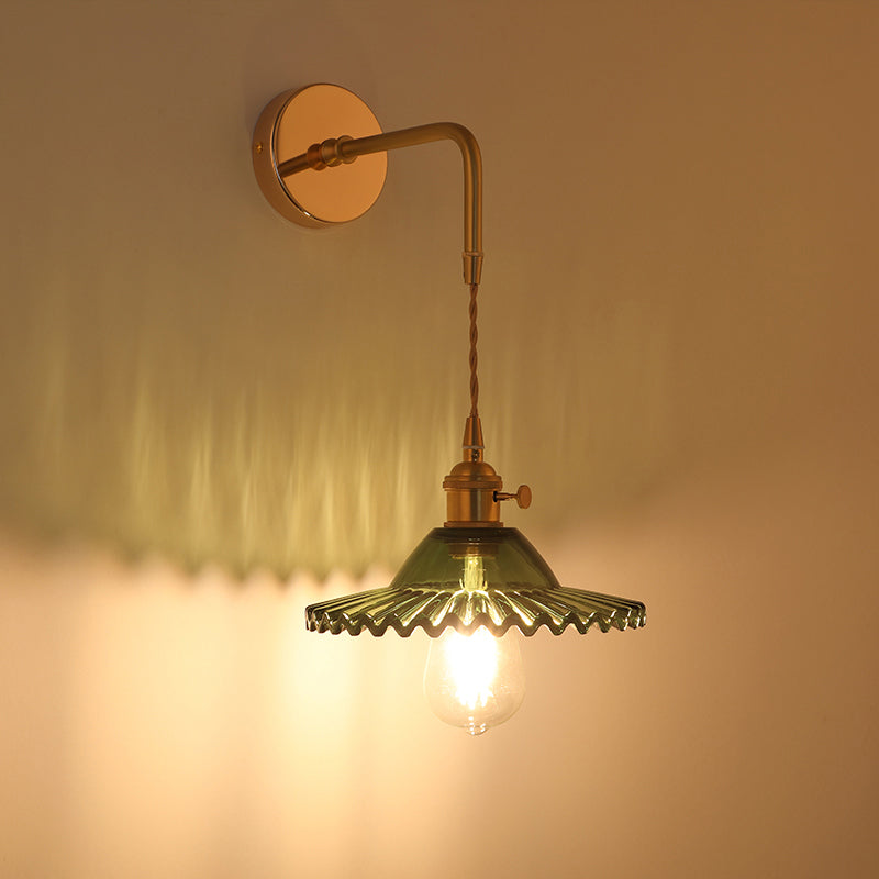 Classic Gold Single Light Wall Sconce Lamp