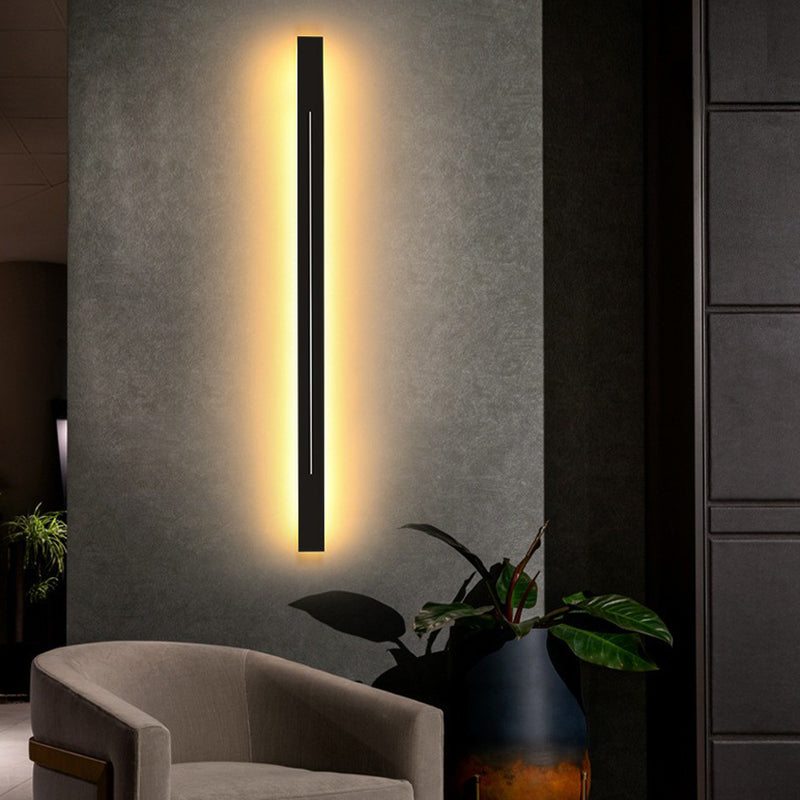 Sleek Glass LED Wall Light Noxord