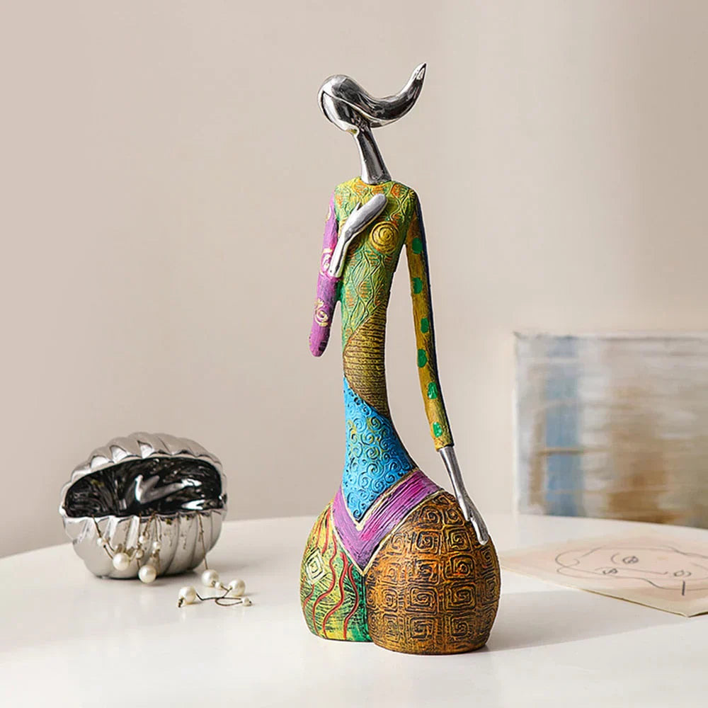 Unique Female Figurine Resin Art Sculpture for Home Decoration