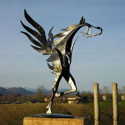 Rustic Metal Horse Figurine Outdoor Garden Decoration