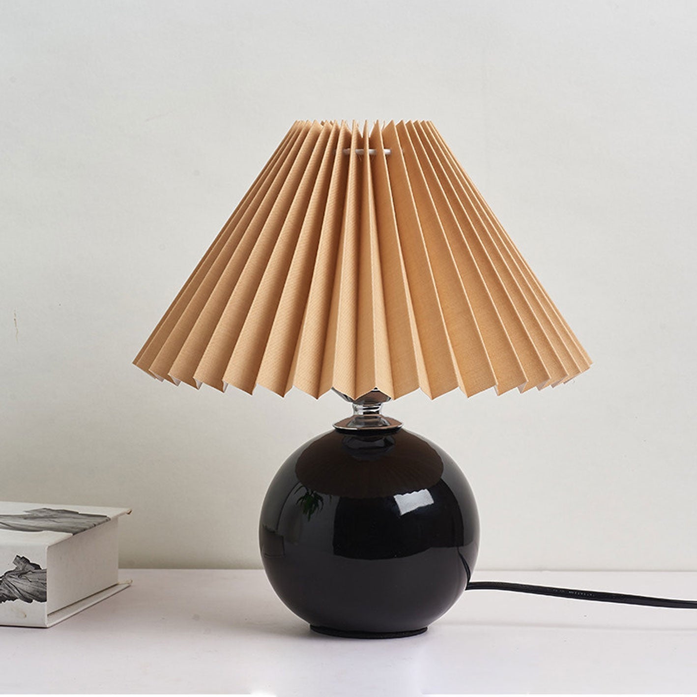 Simple Ceramic Desk Lamp with Folded Shade