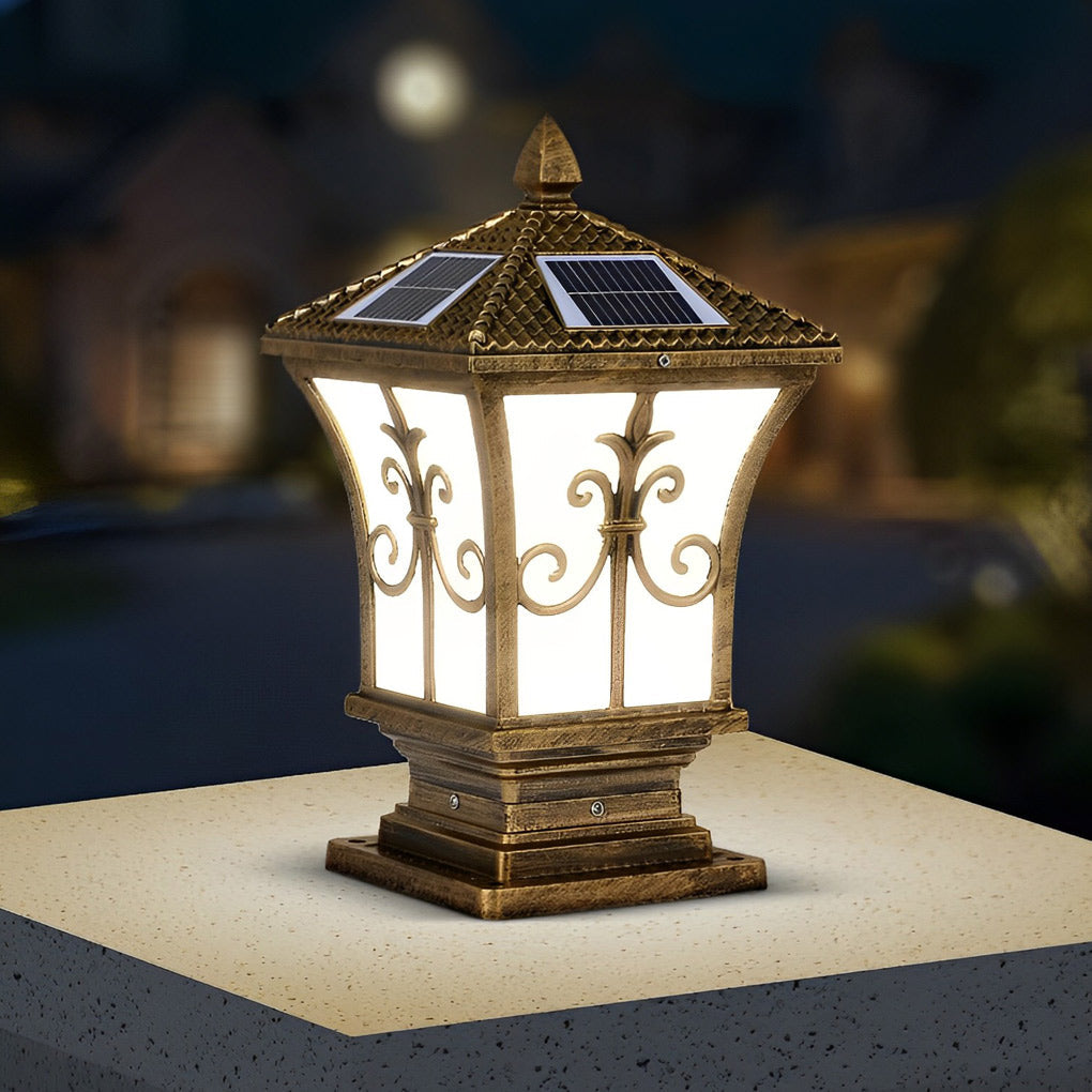 Outdoor Solar Fence Post Lights with Classic Design